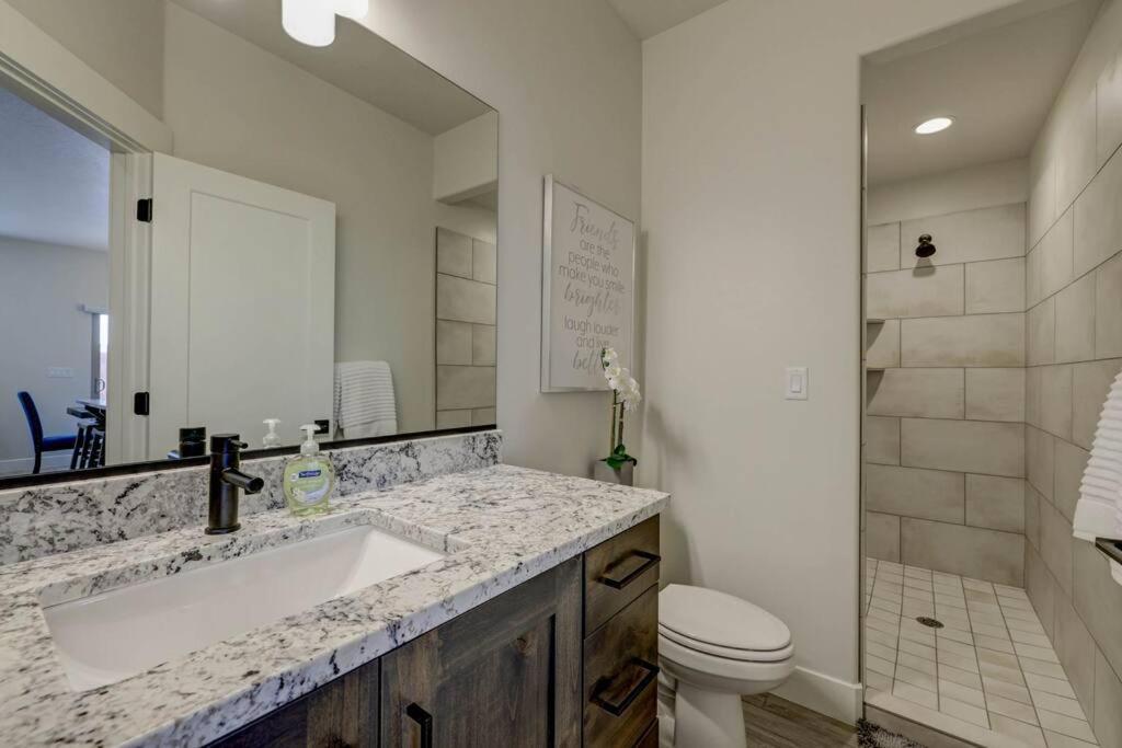 Villa St George, Private Hot Tub/Patio, New Community Washington Exterior foto